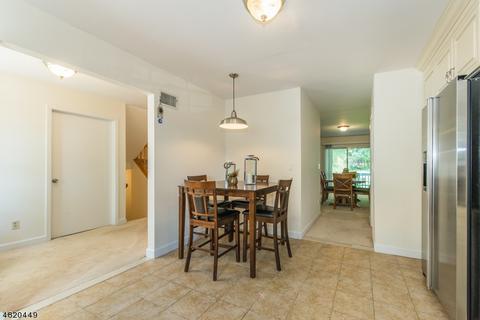29 Bowfell Ct, Wayne, NJ 07470 photo 6