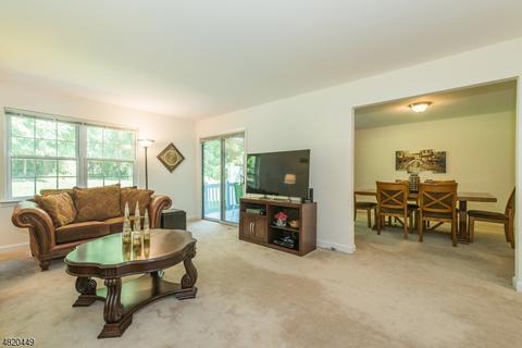 29 Bowfell Ct, Wayne, NJ 07470 photo 9