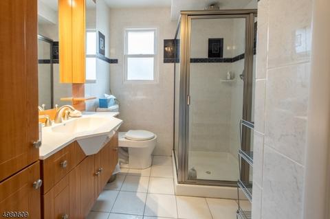 142 Summit Ave, Lyndhurst, NJ 07071 photo 12