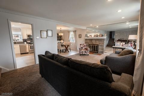 142 Summit Ave, Lyndhurst, NJ 07071 photo 2