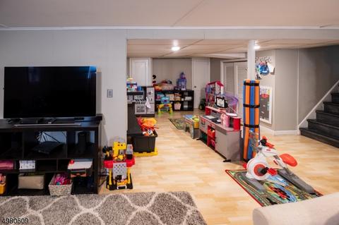142 Summit Ave, Lyndhurst, NJ 07071 photo 17