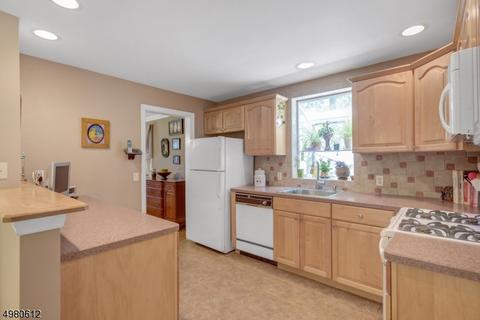 111 Bryant Ave, Springfield, NJ 07081 photo 10