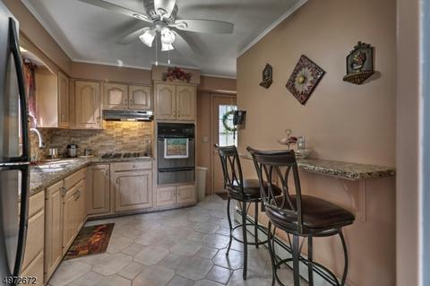 3 Deerfield Rd, Wayne, NJ 07470 photo 6
