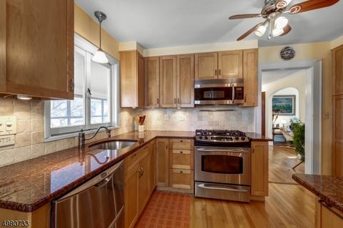 136 Pine Grove Ave, Summit, NJ 07901 photo 9