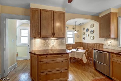 136 Pine Grove Ave, Summit, NJ 07901 photo 11