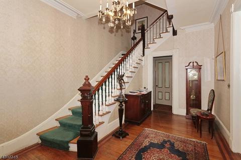 7 Rockview Ter, North Plainfield, NJ 07060 photo 4