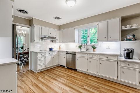 112 Beekman Rd, Summit, NJ 07901 photo 5
