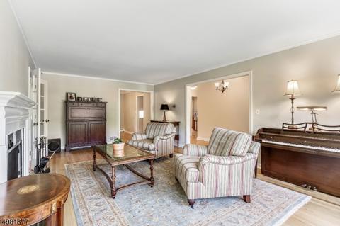 112 Beekman Rd, Summit, NJ 07901 photo 3