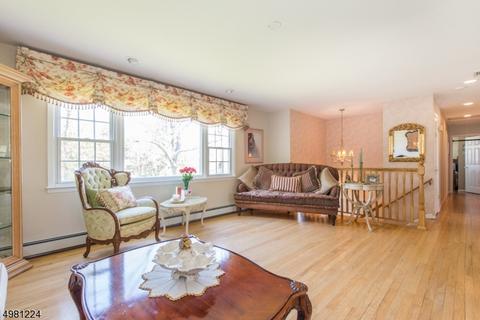 7 E Logan Rd, Randolph, NJ 07869 photo 4