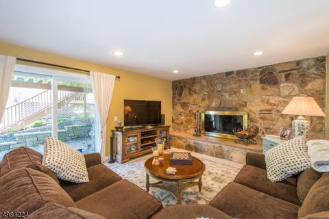 7 E Logan Rd, Randolph, NJ 07869 photo 17