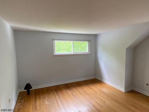 121 Locust Dr, Union, NJ 07083 photo 10