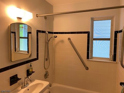 121 Locust Dr, Union, NJ 07083 photo 14