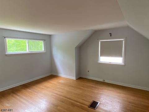 121 Locust Dr, Union, NJ 07083 photo 9