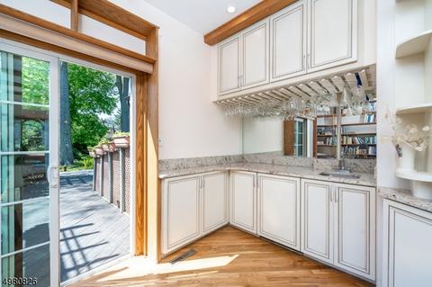 135 Ridge Rd, Nutley, NJ 07110 photo 9