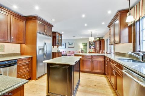 4 Watchung Pl, Summit, NJ 07901 photo 5