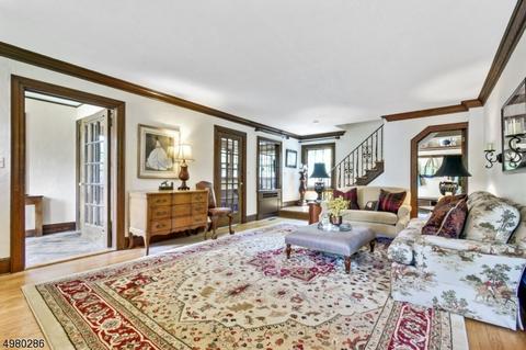 4 Watchung Pl, Summit, NJ 07901 photo 2