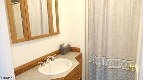 145 E Prospect St, Hackettstown, NJ 07840 photo 9