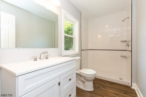 121 E Maple Ave, Bound Brook, NJ 08805 photo 16