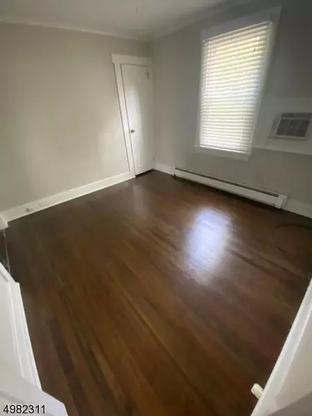 37 Walnut Ct, Springfield, NJ 07081 photo 9