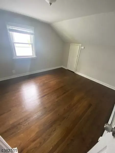 37 Walnut Ct, Springfield, NJ 07081 photo 14