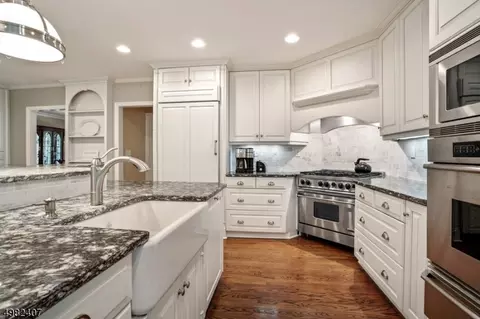 7 Woodmere Dr, Summit, NJ 07901 photo 7