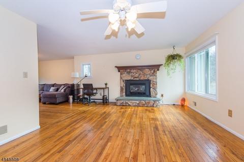 32 Blossom Rd, Hampton, NJ 08827 photo 3
