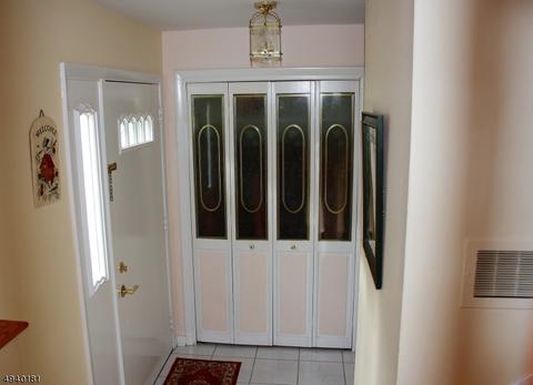 35 Highview Ter, Dover, NJ 07801 photo 3