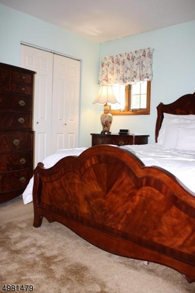 35 Highview Ter, Dover, NJ 07801 photo 9