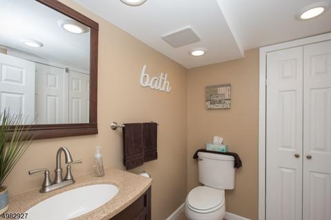 70 Knickerbocker Ave, Randolph, NJ 07869 photo 19