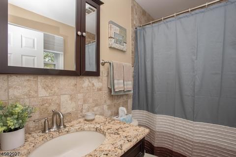 70 Knickerbocker Ave, Randolph, NJ 07869 photo 14
