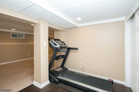70 Knickerbocker Ave, Randolph, NJ 07869 photo 20