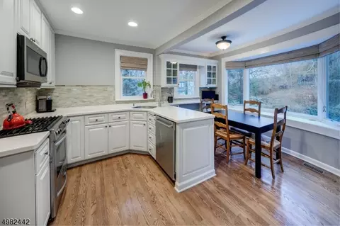 20 Edgemont Ave, Summit, NJ 07901 photo 8
