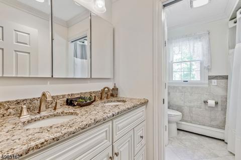 32 Pine Hill Dr, Upper Saddle River, NJ 07458 photo 14