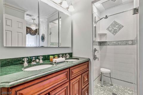 32 Pine Hill Dr, Upper Saddle River, NJ 07458 photo 18