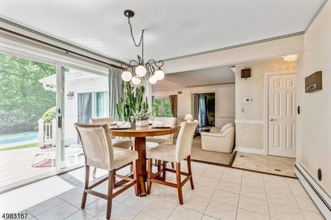 32 Pine Hill Dr, Upper Saddle River, NJ 07458 photo 9