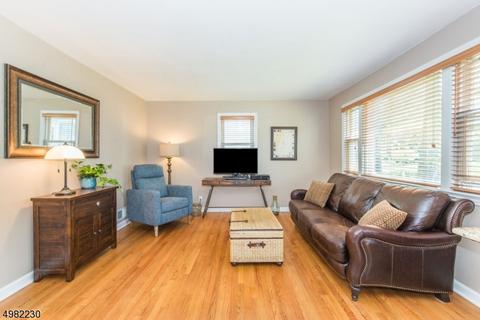 12 Plain St, Summit, NJ 07901 photo 3