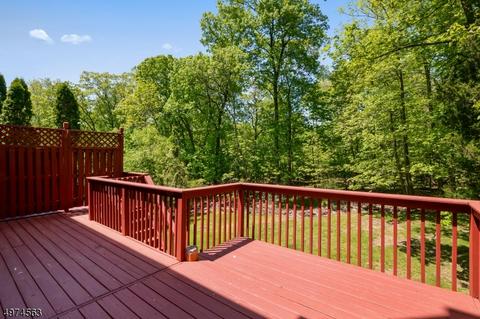 111 Bobolink Ct, Wayne, NJ 07470 photo 3