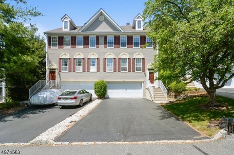111 Bobolink Ct, Wayne, NJ 07470 photo 1