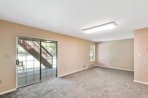 111 Bobolink Ct, Wayne, NJ 07470 photo 5