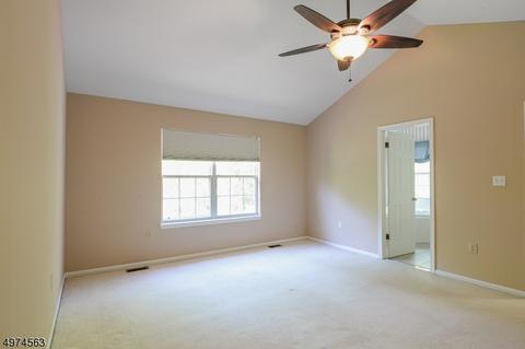 111 Bobolink Ct, Wayne, NJ 07470 photo 18