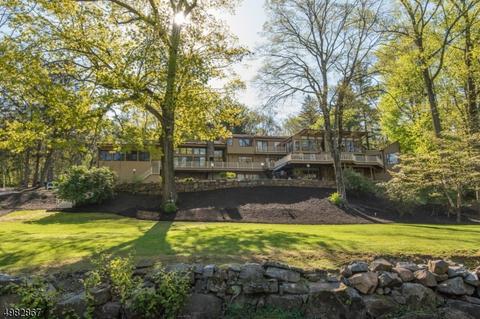 37 E Saddle River Rd, Saddle River, NJ 07458 photo 3