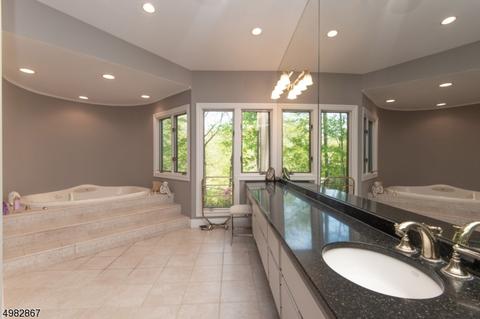 37 E Saddle River Rd, Saddle River, NJ 07458 photo 21