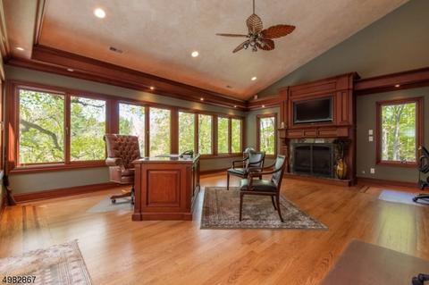 37 E Saddle River Rd, Saddle River, NJ 07458 photo 18