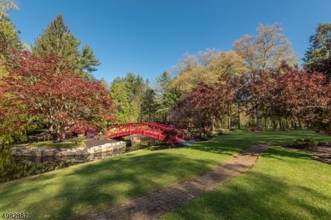 37 E Saddle River Rd, Saddle River, NJ 07458 photo 2