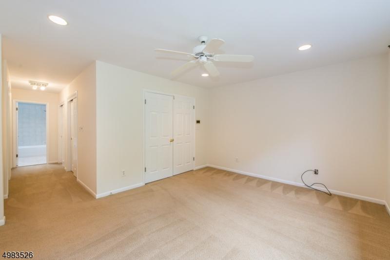  33 Windmill Dr, Morristown, NJ 07960 photo 17