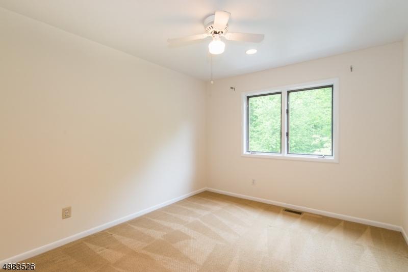  33 Windmill Dr, Morristown, NJ 07960 photo 20