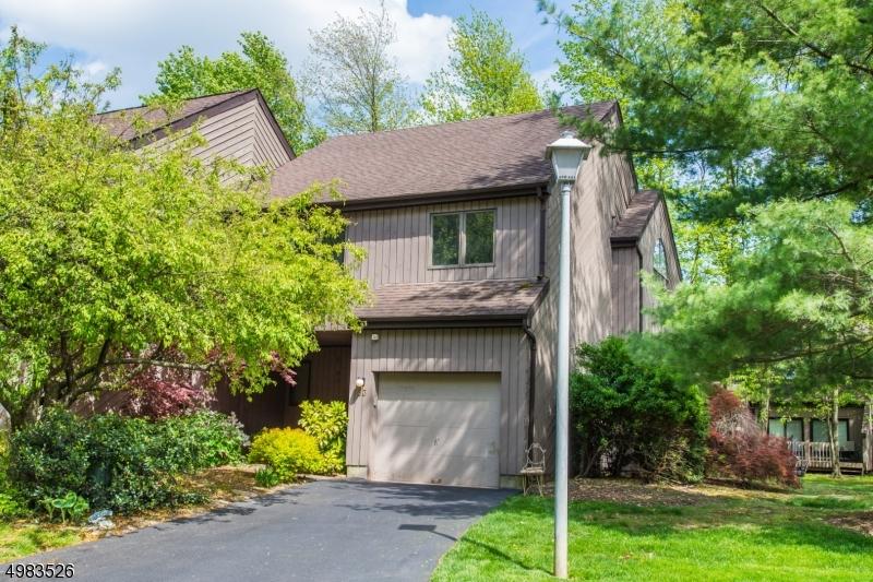  33 Windmill Dr, Morristown, NJ 07960 photo 1