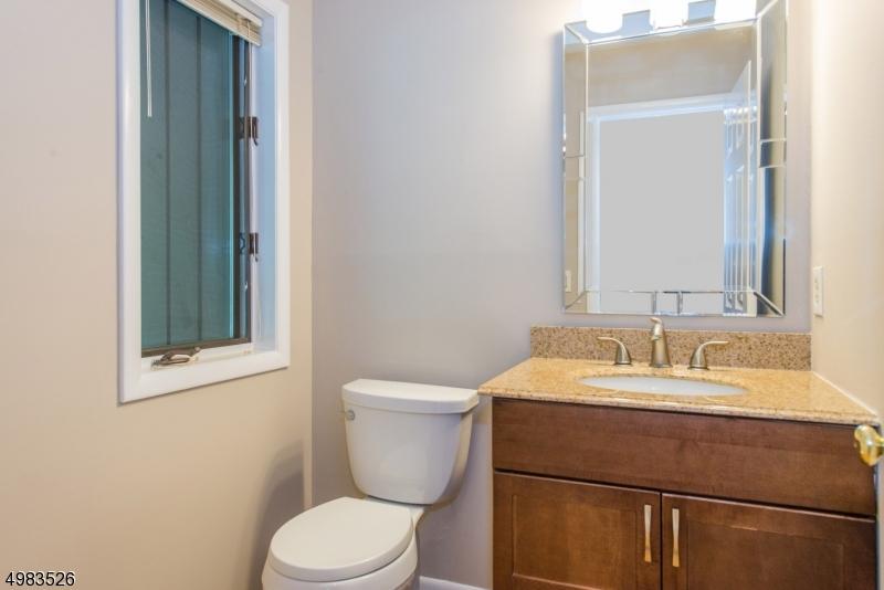  33 Windmill Dr, Morristown, NJ 07960 photo 3