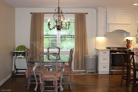 22 Mitchell Ave, Warren, NJ 07059 photo 3