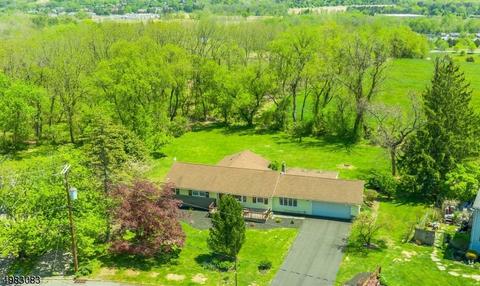 104 Hillside Ter E, Hackettstown, NJ 07840 photo 2